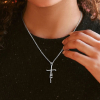 Srebrny Naszyjnik z Krzyżykiem Faith, Minimalistyczny
